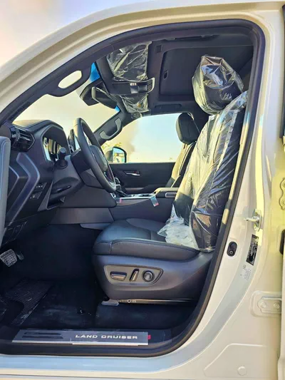 Toyota Land Cruiser GXR TWIN TURBO || 3.5L V6 PETROL | RADAR | 12.3"DVD WITH JBL SPEAKERS | COOL BOX (CODE # GXR3HH)-9
