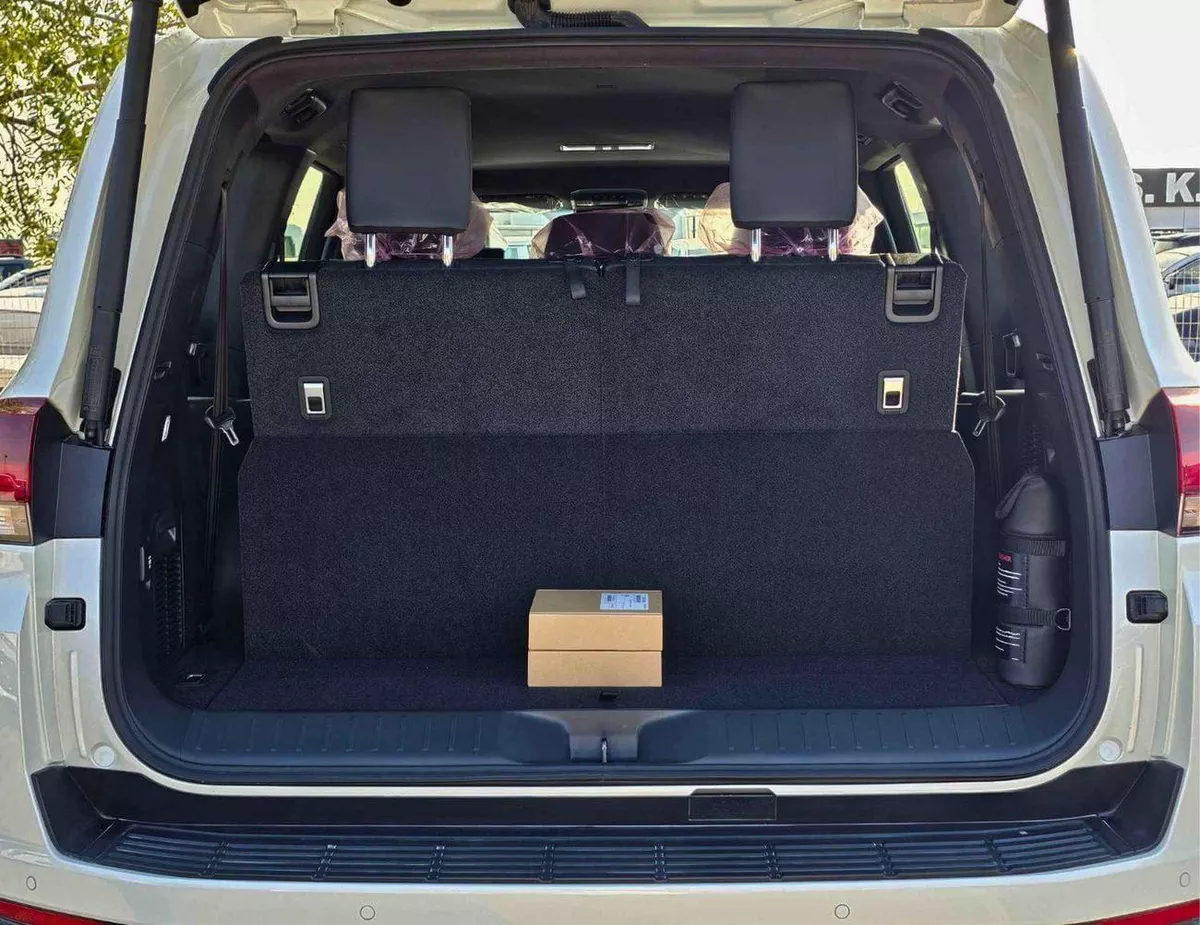 Toyota Land Cruiser GXR TWIN TURBO || 3.5L V6 PETROL | RADAR | 12.3"DVD WITH JBL SPEAKERS | COOL BOX (CODE # GXR3HH)-7-0
