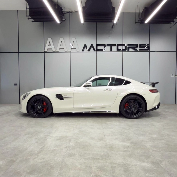 Mercedes Benz AMG GT S with R kit | Japan Specs | No Accidents | Low Mileage