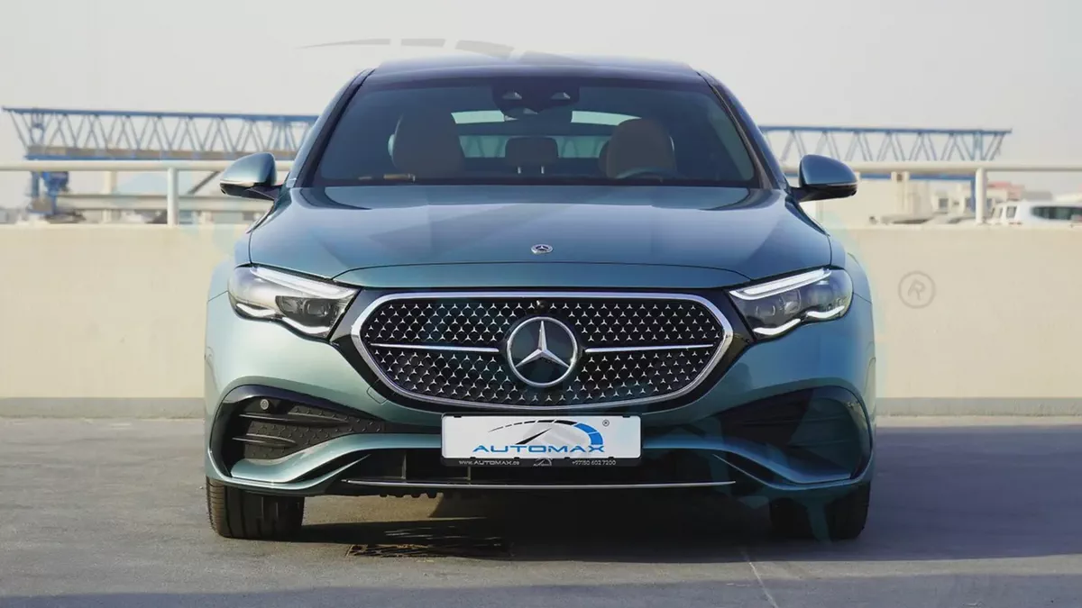 2026 Mercedes-Benz E 300 AMG EQ Boost 2.0T RWD GCC 0KM With 2 Years Unlimited Mileage Warranty-3-3