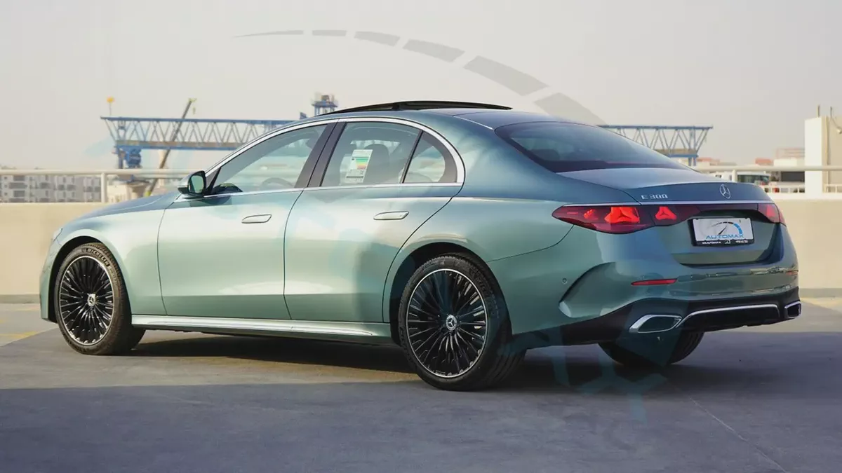 2026 Mercedes-Benz E 300 AMG EQ Boost 2.0T RWD GCC 0KM With 2 Years Unlimited Mileage Warranty-4-4