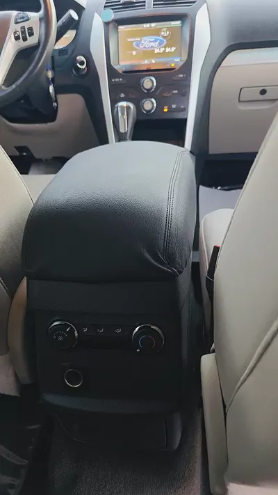 Well Maintained Ford Explorer XLT 2012 | GCC Specs | Reliable SUV-11
