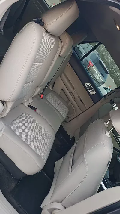 Well Maintained Ford Explorer XLT 2012 | GCC Specs | Reliable SUV-14
