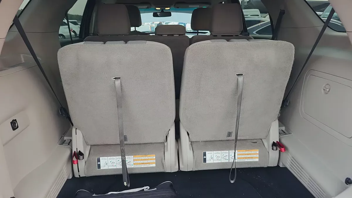 Well Maintained Ford Explorer XLT 2012 | GCC Specs | Reliable SUV-16-16