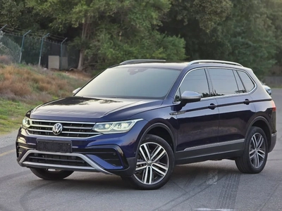 2023 Volkswagen Tiguan| Korean Specs | Pristine Condition | Orginal paint | Accident free | 7 Seatrs-2