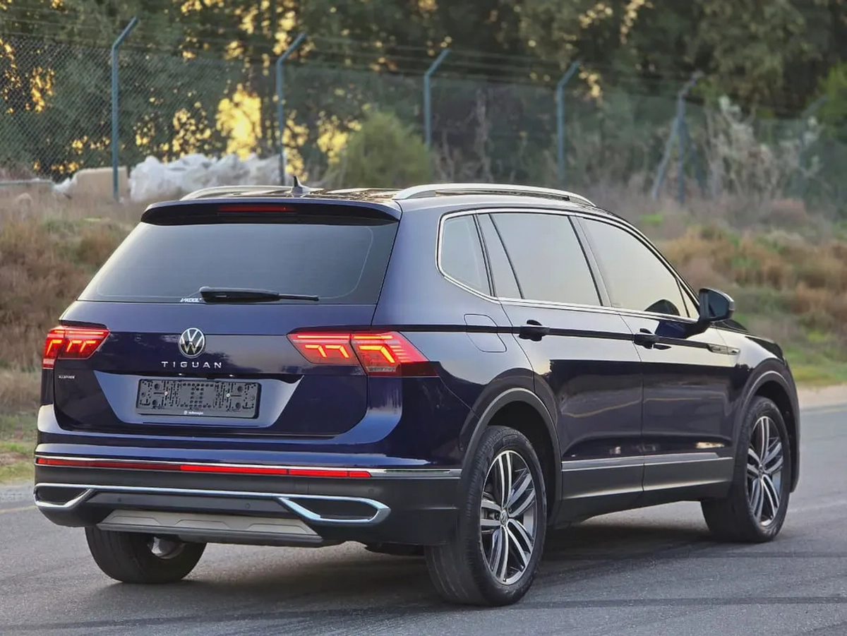 2023 Volkswagen Tiguan| Korean Specs | Pristine Condition | Orginal paint | Accident free | 7 Seatrs