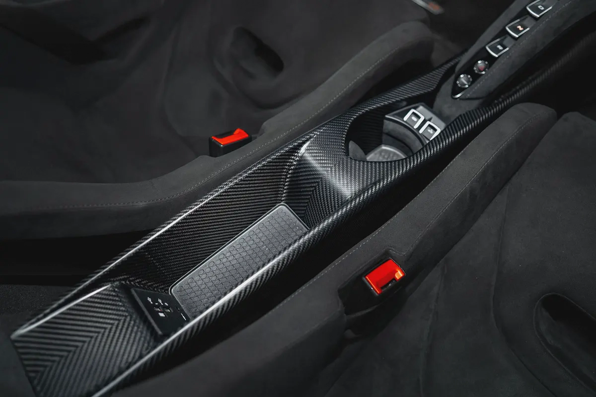 MCLAREN 765 LT SPIDER | FULL CARBON INT/ EXT | HRE FORGED WHEELS | VERY LOW MILEAGE-11-11