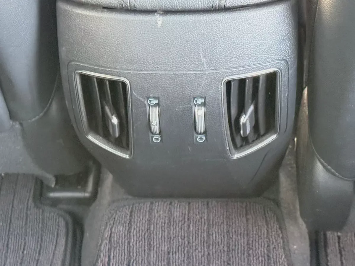 2011 Hyundai Sonata Limited (Korean Specs) - Excellent Condition-12-12