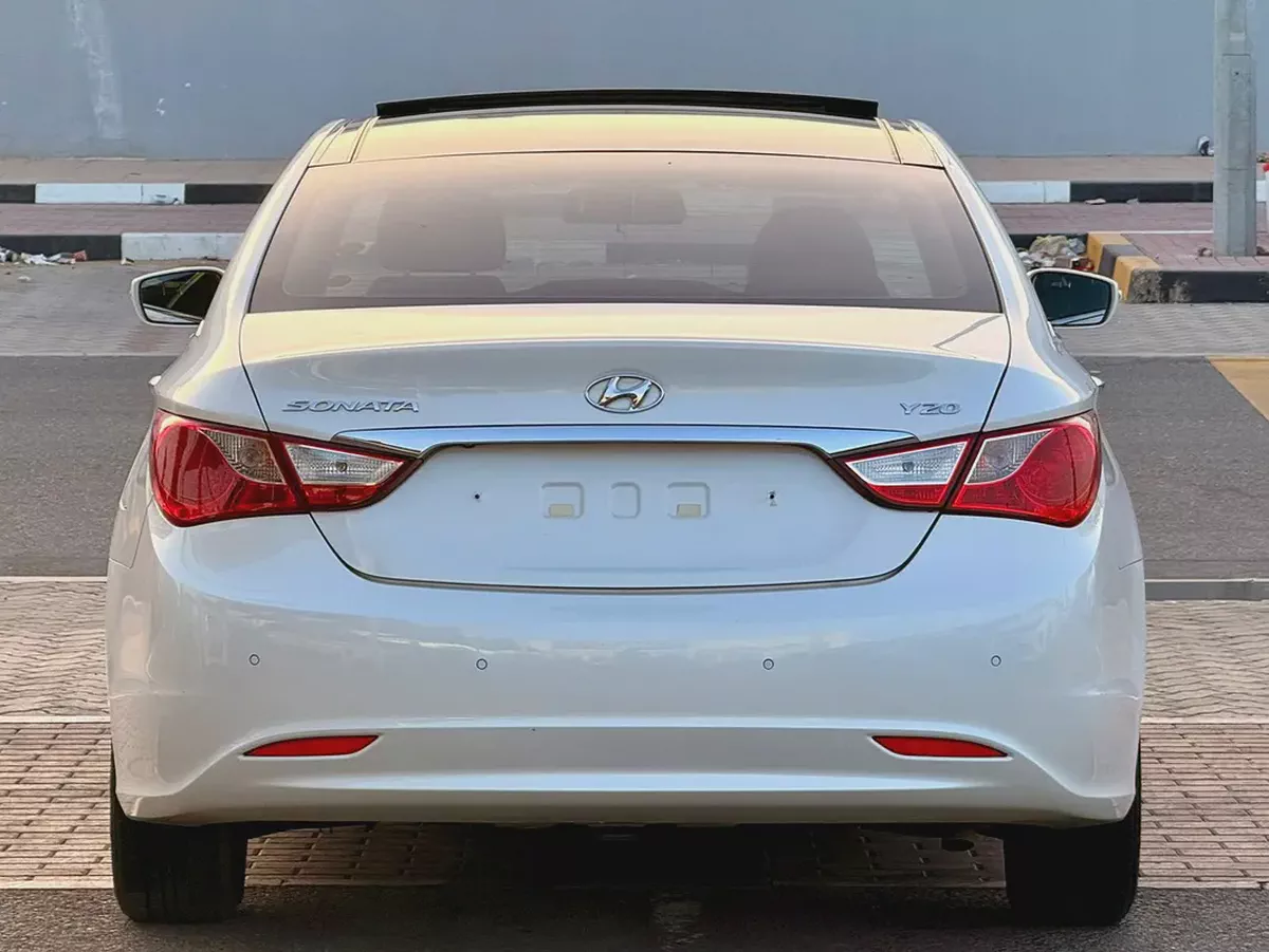 2011 Hyundai Sonata Limited (Korean Specs) - Excellent Condition-5-5