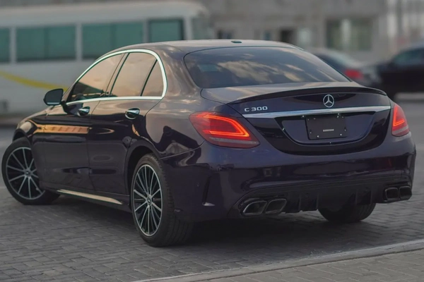 MERCEDES C300 2020