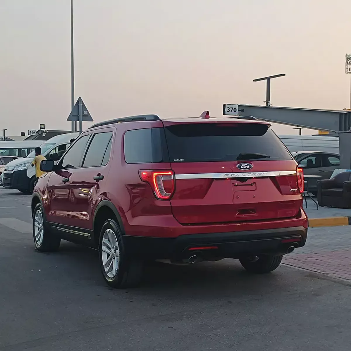 Well Maintained 2017 Ford Explorer GCC Specs-5-5
