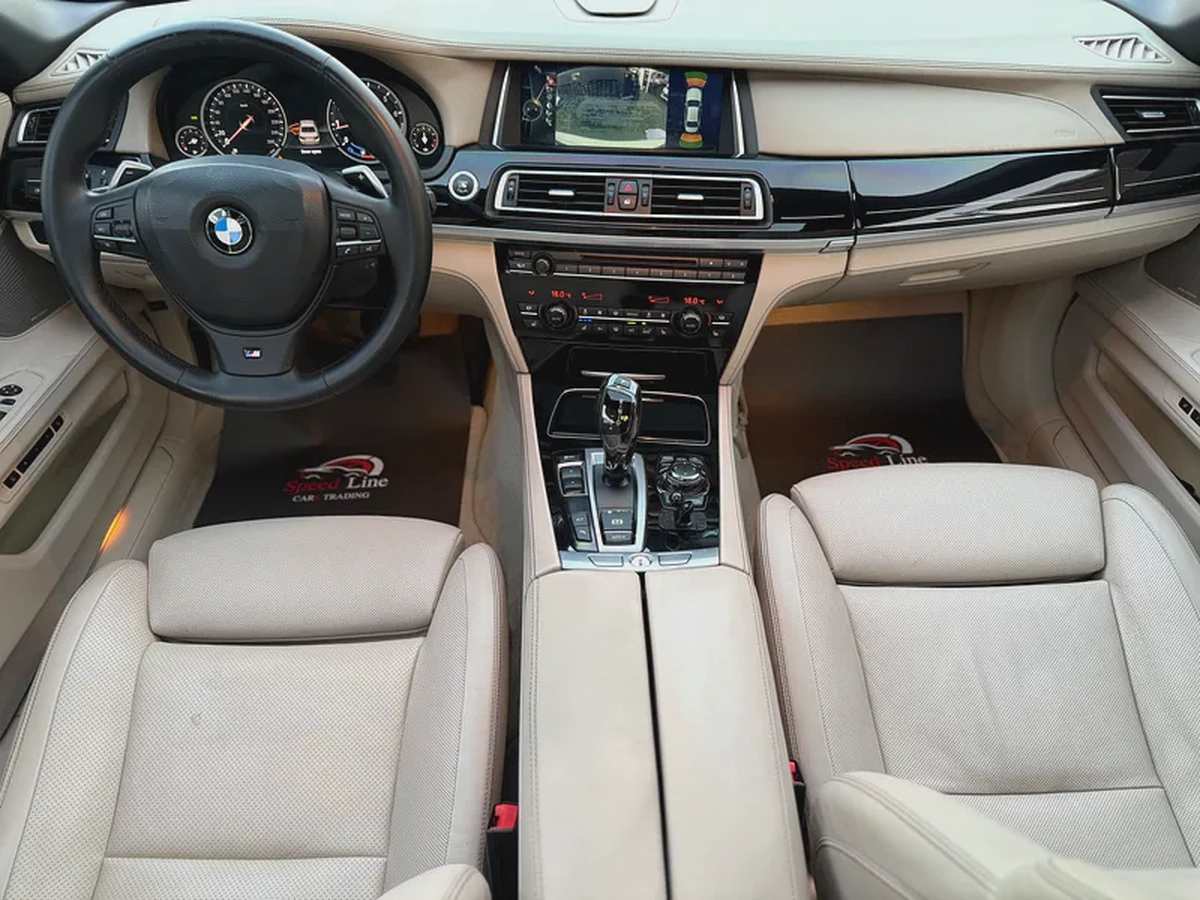 BMW 760M Gcc Full Option Free Accident Super Clean-11-11