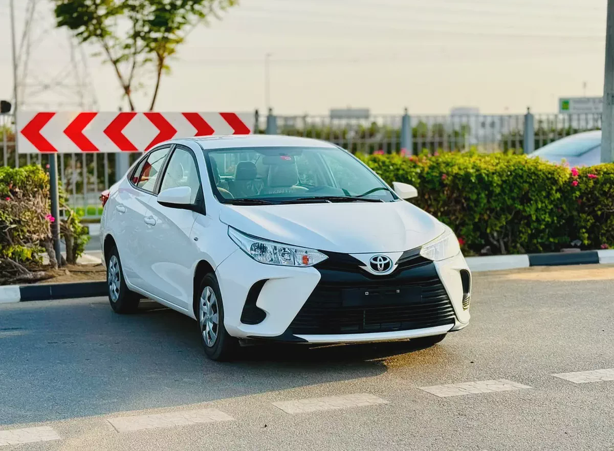 Toyota Yaris 1.5L 2022 GCC Specs Excellent Condition-2-2