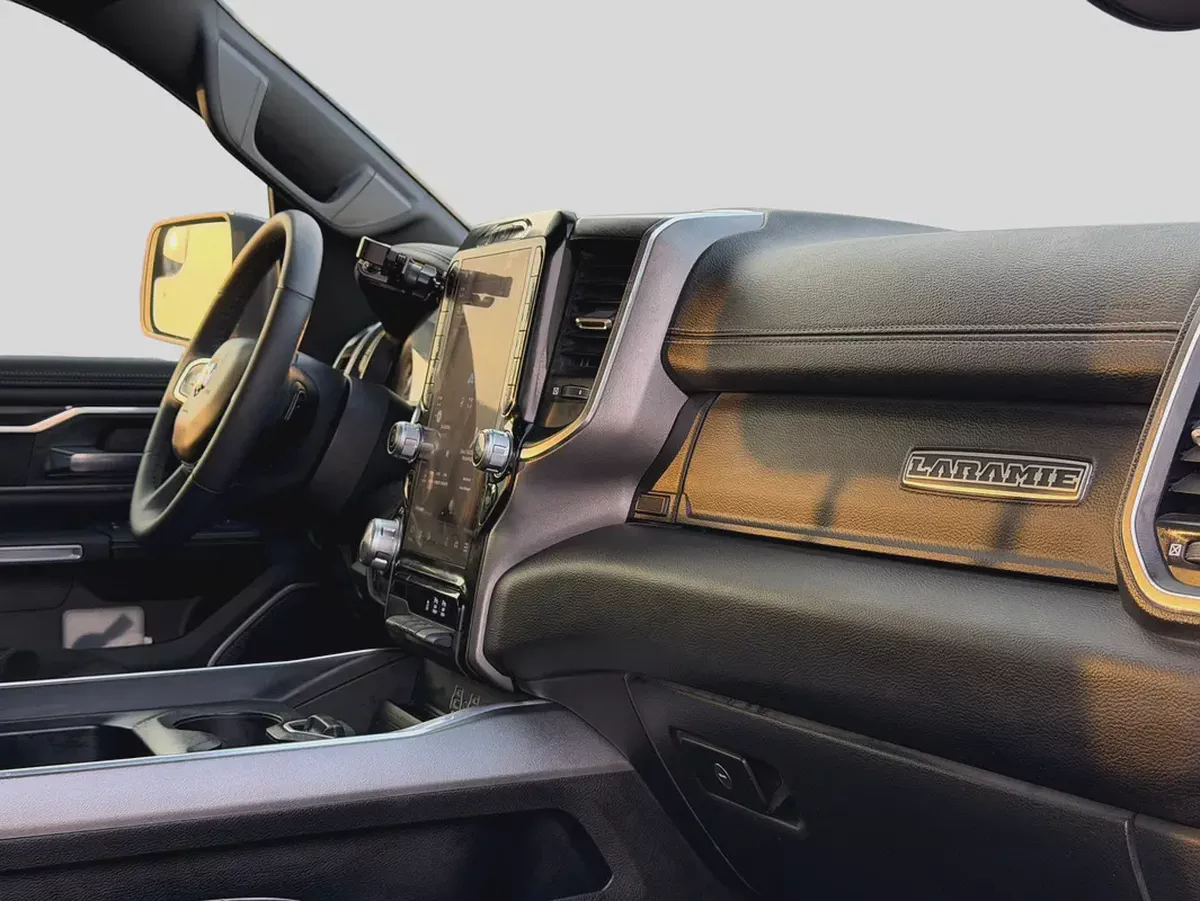 RAM 1500 LARAMIE | 3.0L | 426 HP | 2025 | GCC | AGENCY WARRANTY & SERVICE UNTIL 2029-11-11