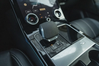 Land Rover Range Rover Velar 2022-15