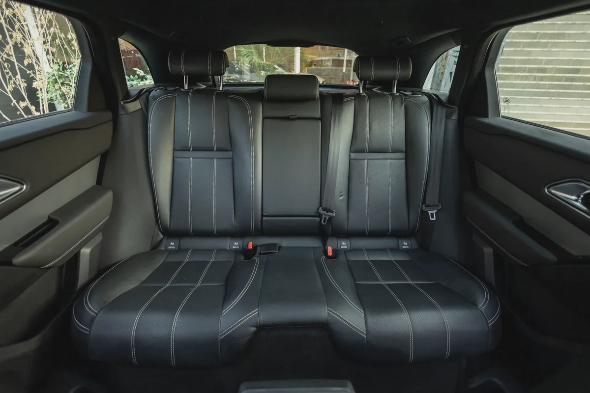Land Rover Range Rover Velar 2022-10-10