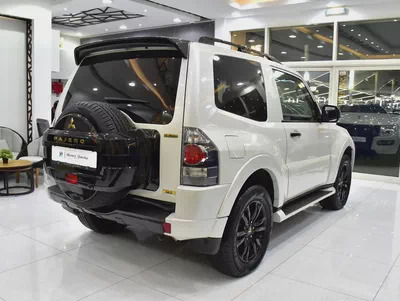 EXCELLENT DEAL for our Mitsubishi Pajero 3.8L GLS 3 Doors ( 2018 Model ) in White Color GCC Specs-5