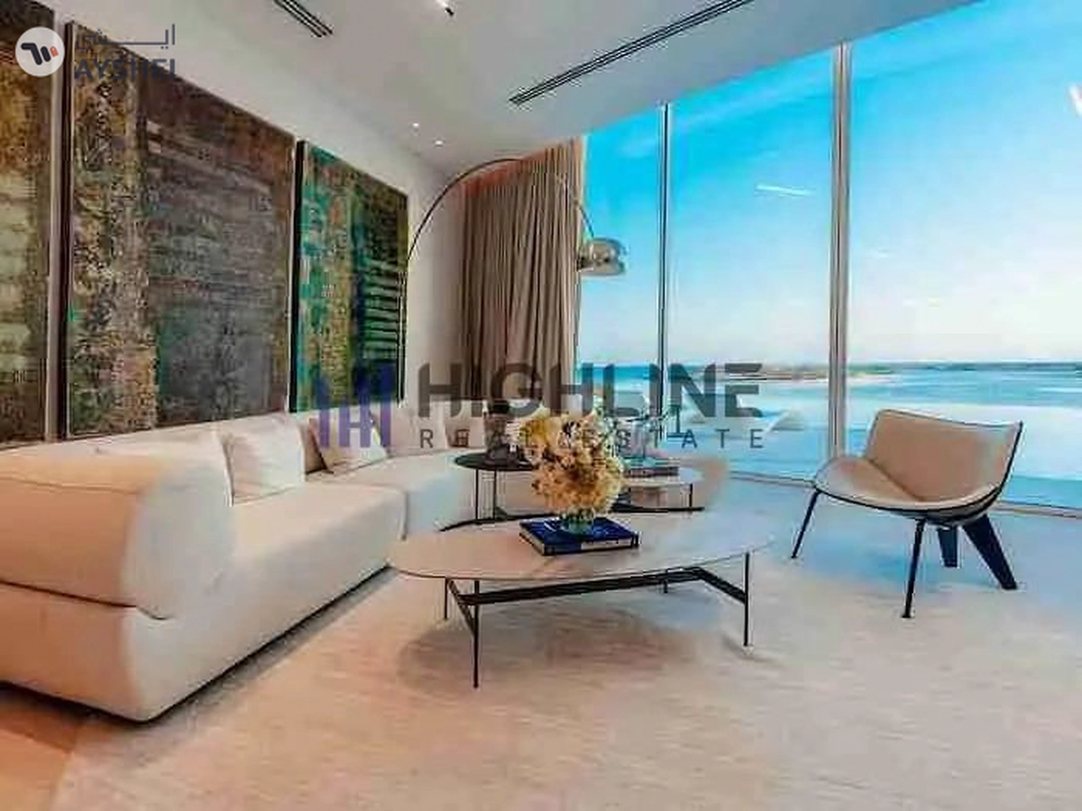 Sophisticated Vibrant Beach Luxury Villa