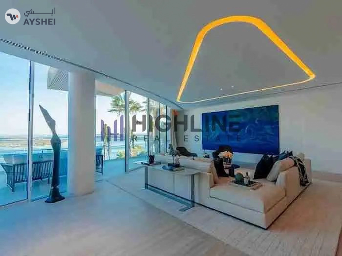 Sophisticated Vibrant Beach Luxury Villa