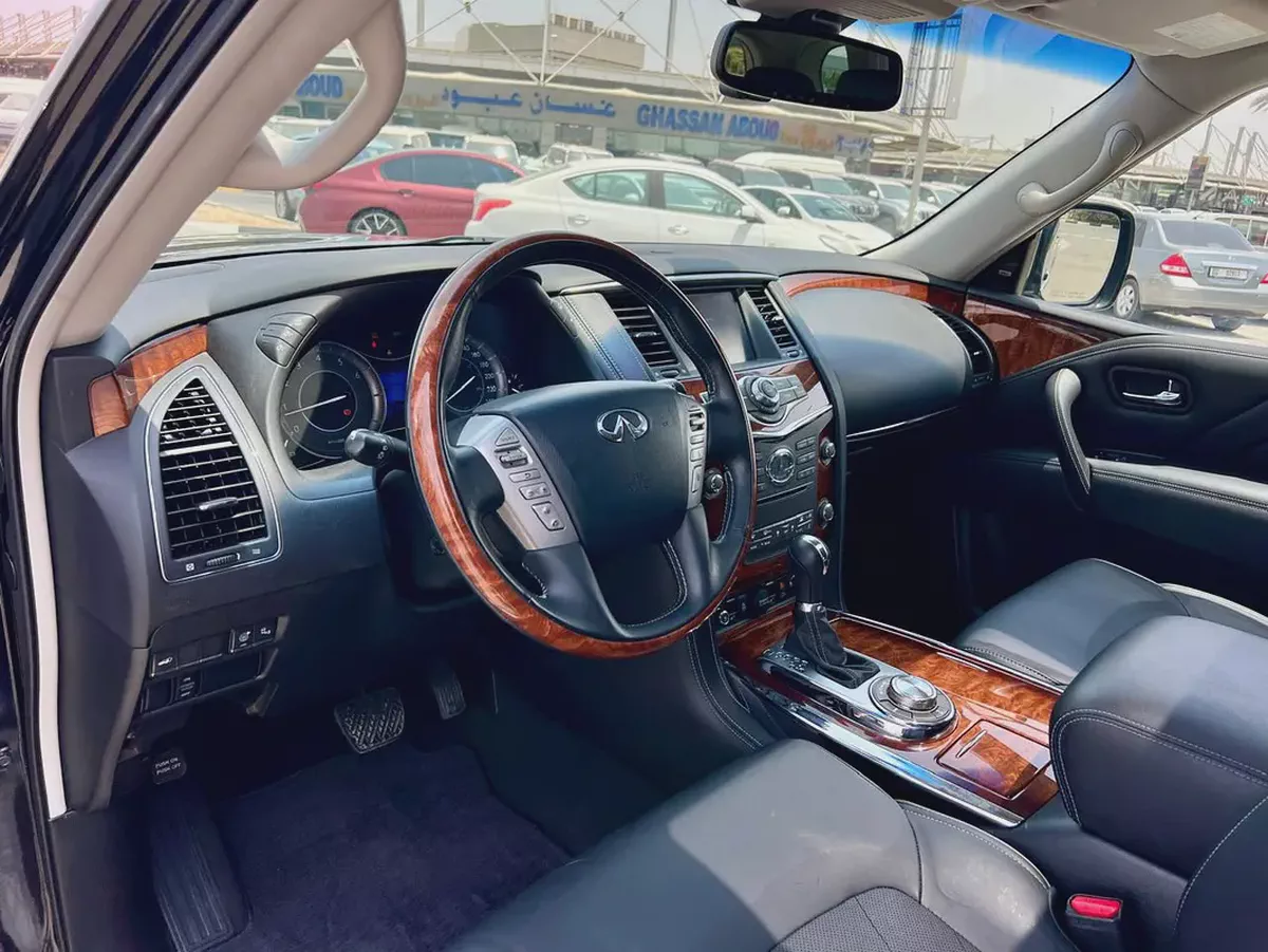 INFINITI QX80 2017 VIP FULL OPTION-11-11