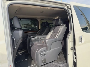 2023 Toyota Granvia Premium GCC Specs