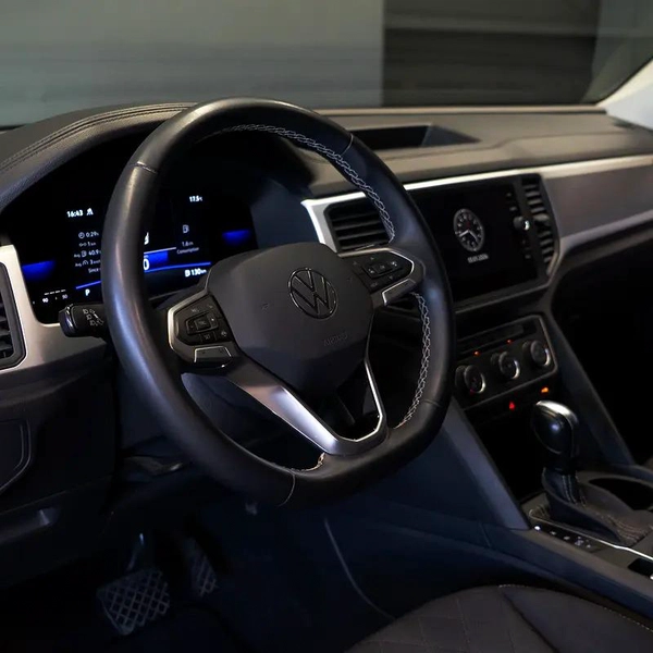 AED 1,532 p.m • 0% Downpayment • Volkswagen Teramont • 1 Year Warranty