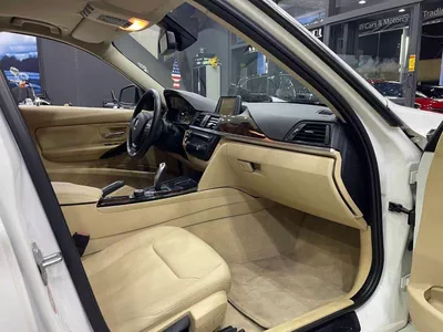 BMW 320i FULL OPTIONS Exclusive 2.0L BMW 3 Series 320 2014-17