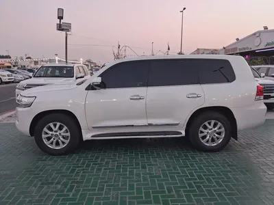 Toyota Land Cruiser VXR 2011 GCC Specs-2