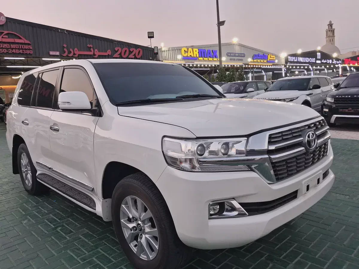 Toyota Land Cruiser VXR 2011 GCC Specs