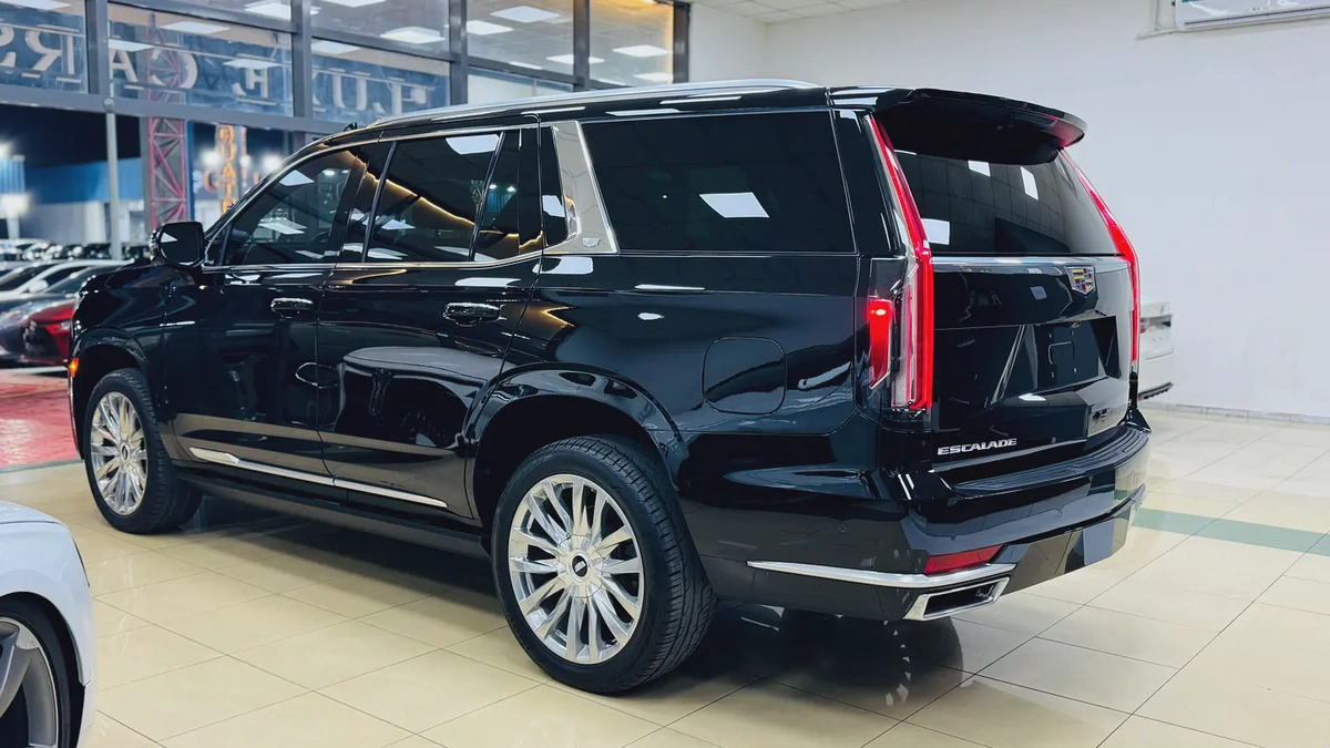 2022 Cadillac Escalade Platinum Orignal Paint-6-6