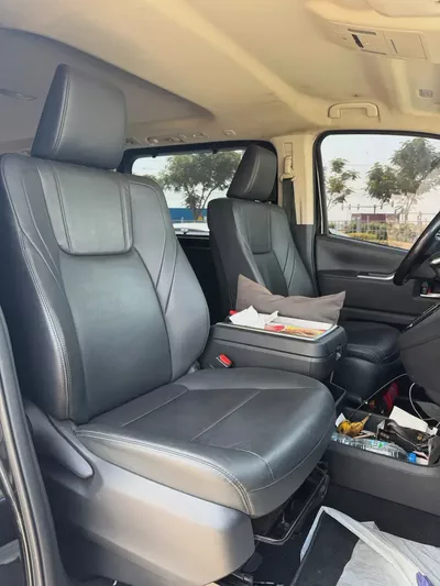 Toyota Granvia 2024 Premium GCC Specs with 130,096 Km  Driven-12
