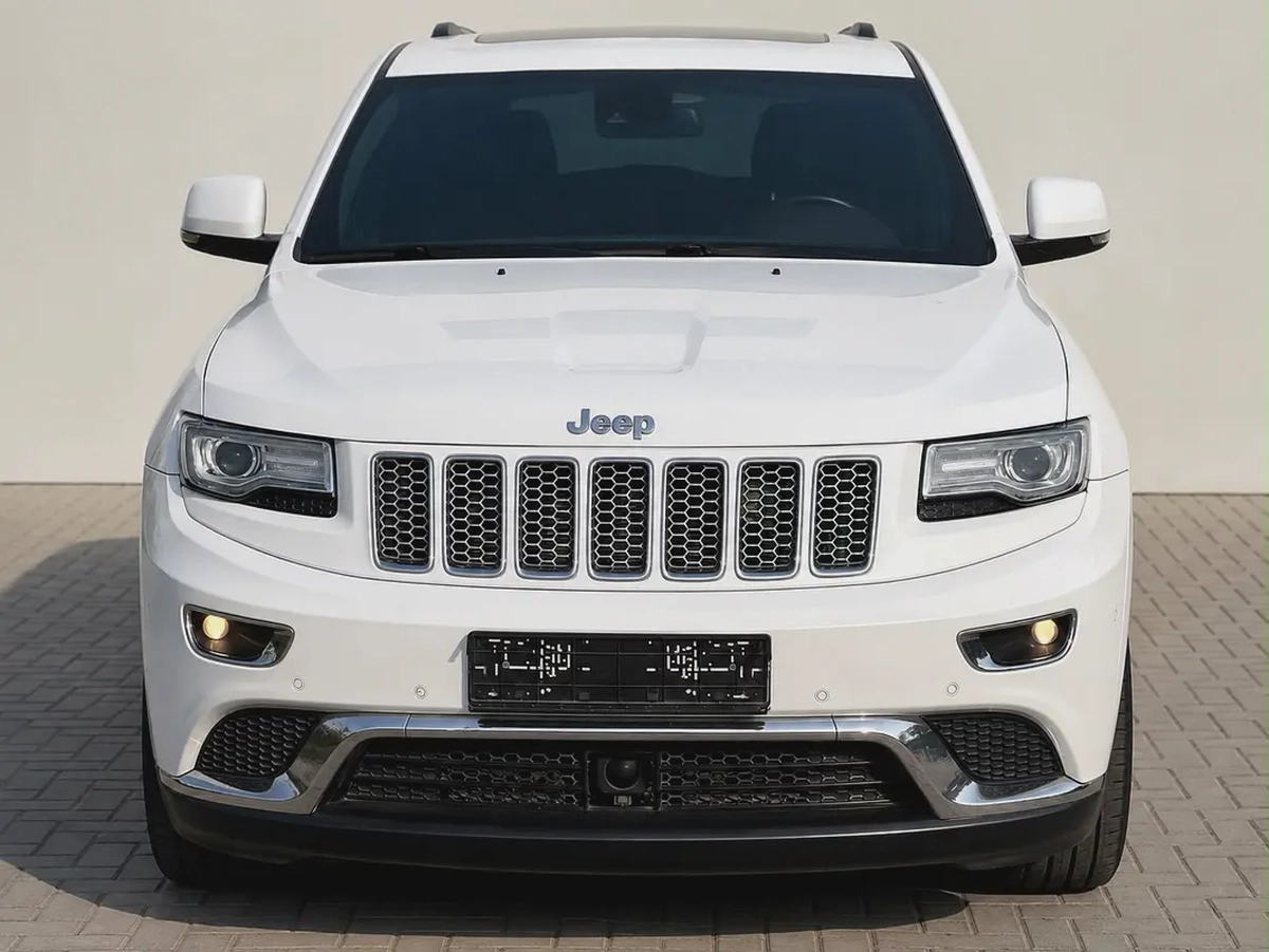 AED 2,350 PM | JEEP GRAND CHEROKEE | SUMMIT | FREE ACCIDENT | WELL MAINTAINED | 0% DOWNPAYMENT-1-1