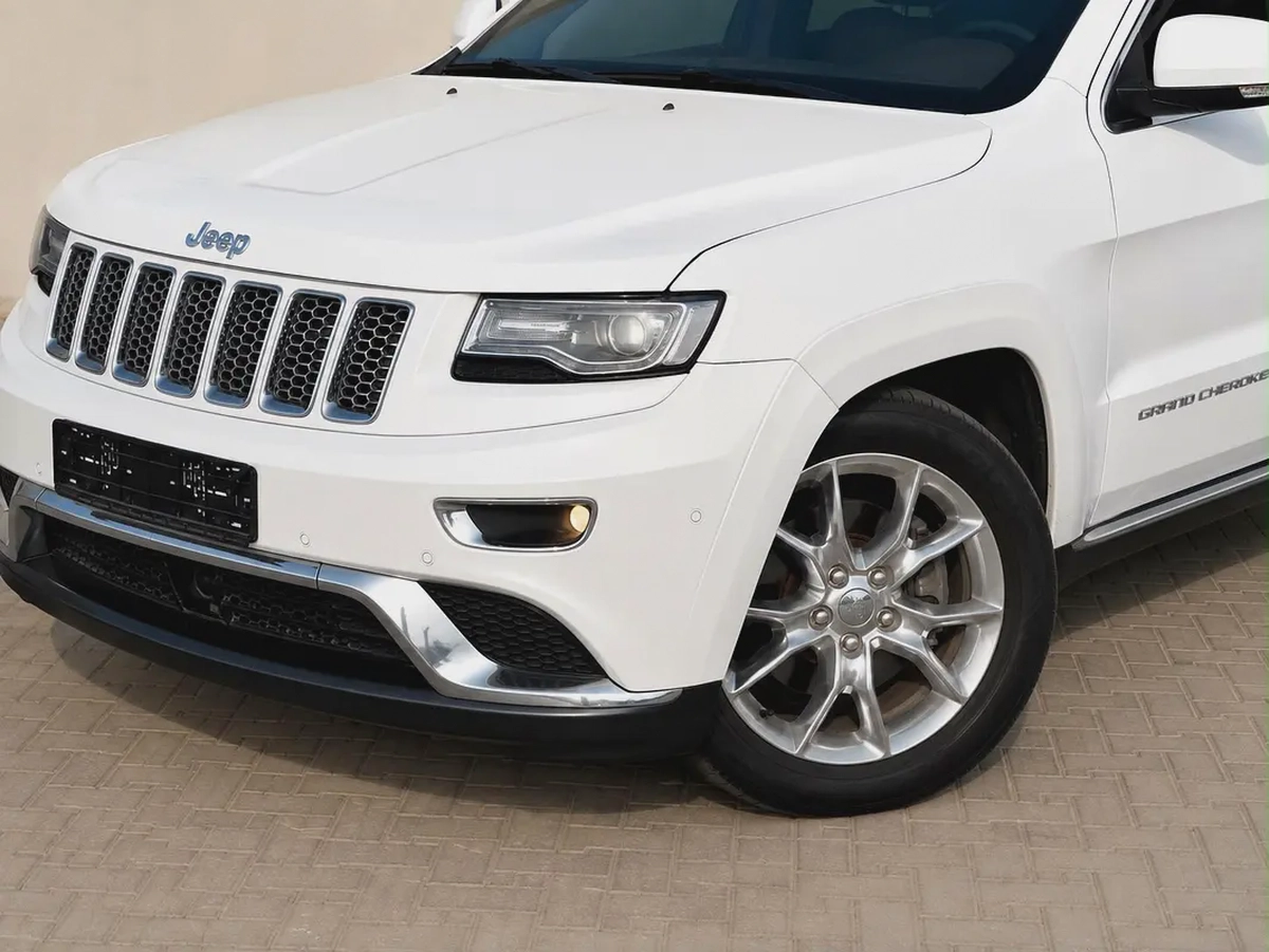 AED 2,350 PM | JEEP GRAND CHEROKEE | SUMMIT | FREE ACCIDENT | WELL MAINTAINED | 0% DOWNPAYMENT-7-7