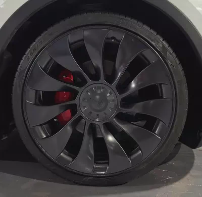 Low Mileage | GCC |  Tesla Basic Vehicle  Warranty 2028 or 80k Kms | Battery Warranty 2032 / 192k Km-8
