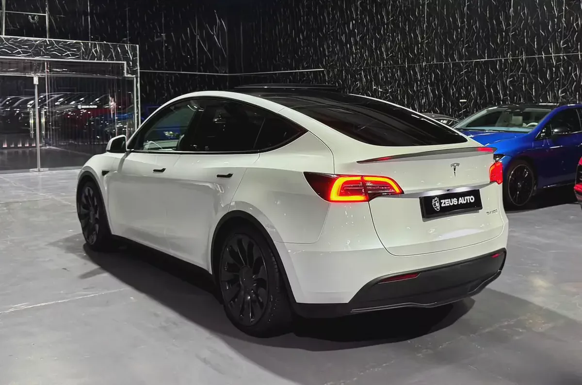 Low Mileage | GCC |  Tesla Basic Vehicle  Warranty 2028 or 80k Kms | Battery Warranty 2032 / 192k Km-4-4