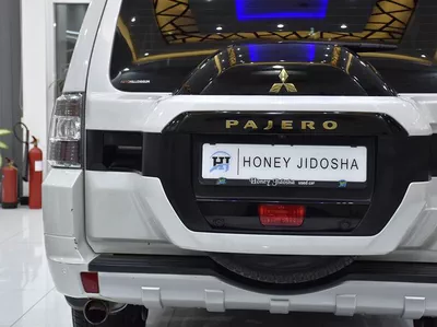 Mitsubishi Pajero GLS ( 2019 Model ) in White Color GCC Specs-4