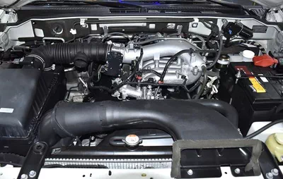 Mitsubishi Pajero GLS ( 2019 Model ) in White Color GCC Specs-1