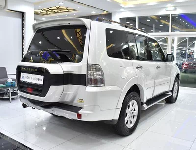 Mitsubishi Pajero GLS ( 2019 Model ) in White Color GCC Specs-5