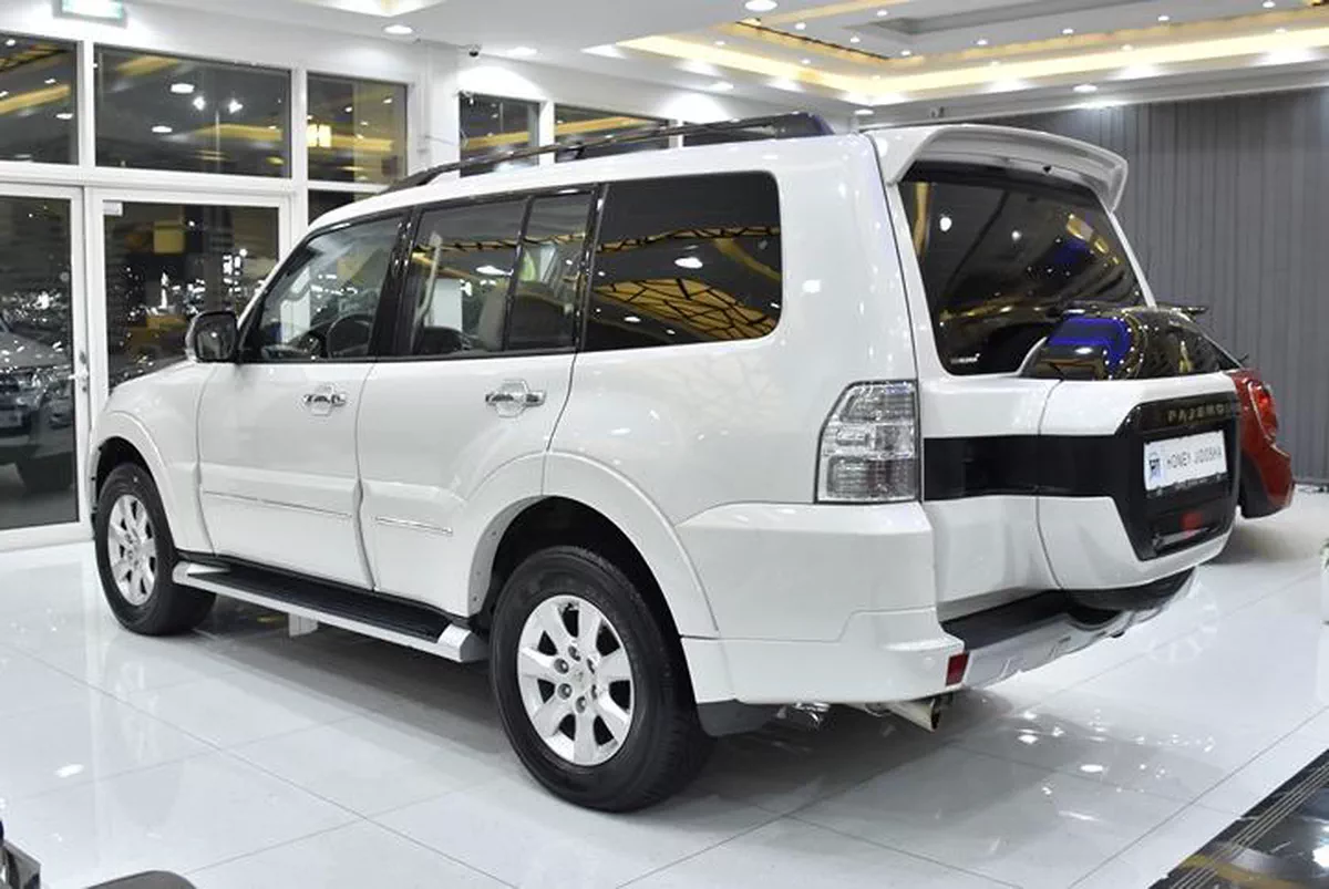Mitsubishi Pajero GLS ( 2019 Model ) in White Color GCC Specs-12-12