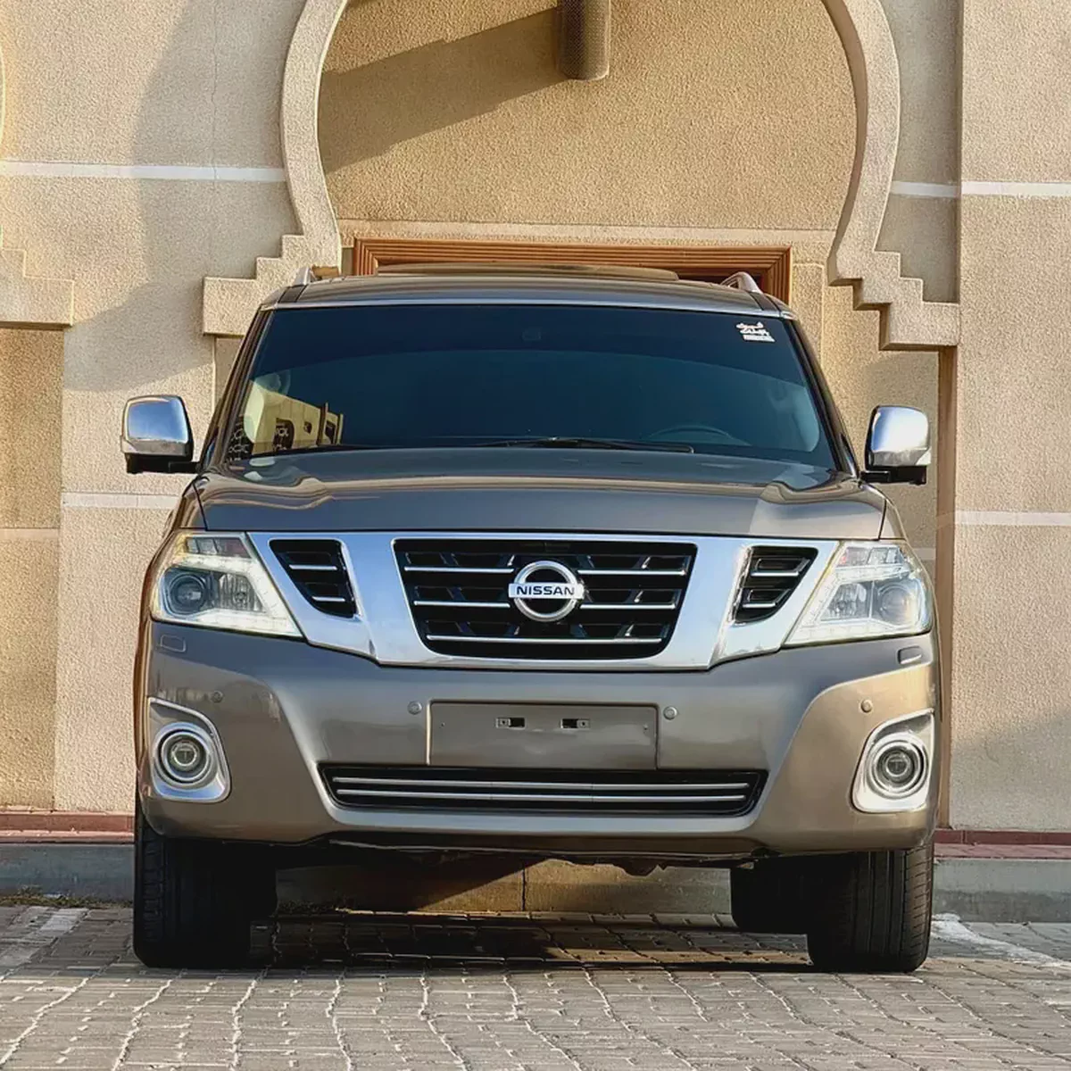 Nissan Patrol LE Platinum 2016 | GCC Specs | Well Maintained-11-11