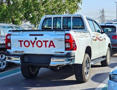 Toyota Hilux SR5 / 2.4L DIESEL A/T / BLIND SPOT / DIFF LOCK / FR&RR CHROME BUMPERS / (CODE # HDFAA)-14
