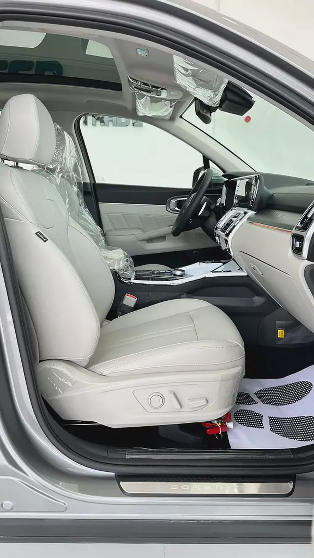 Kia Sorento GT-Line 2023, GCC Specs, Excellent Condition-11-11