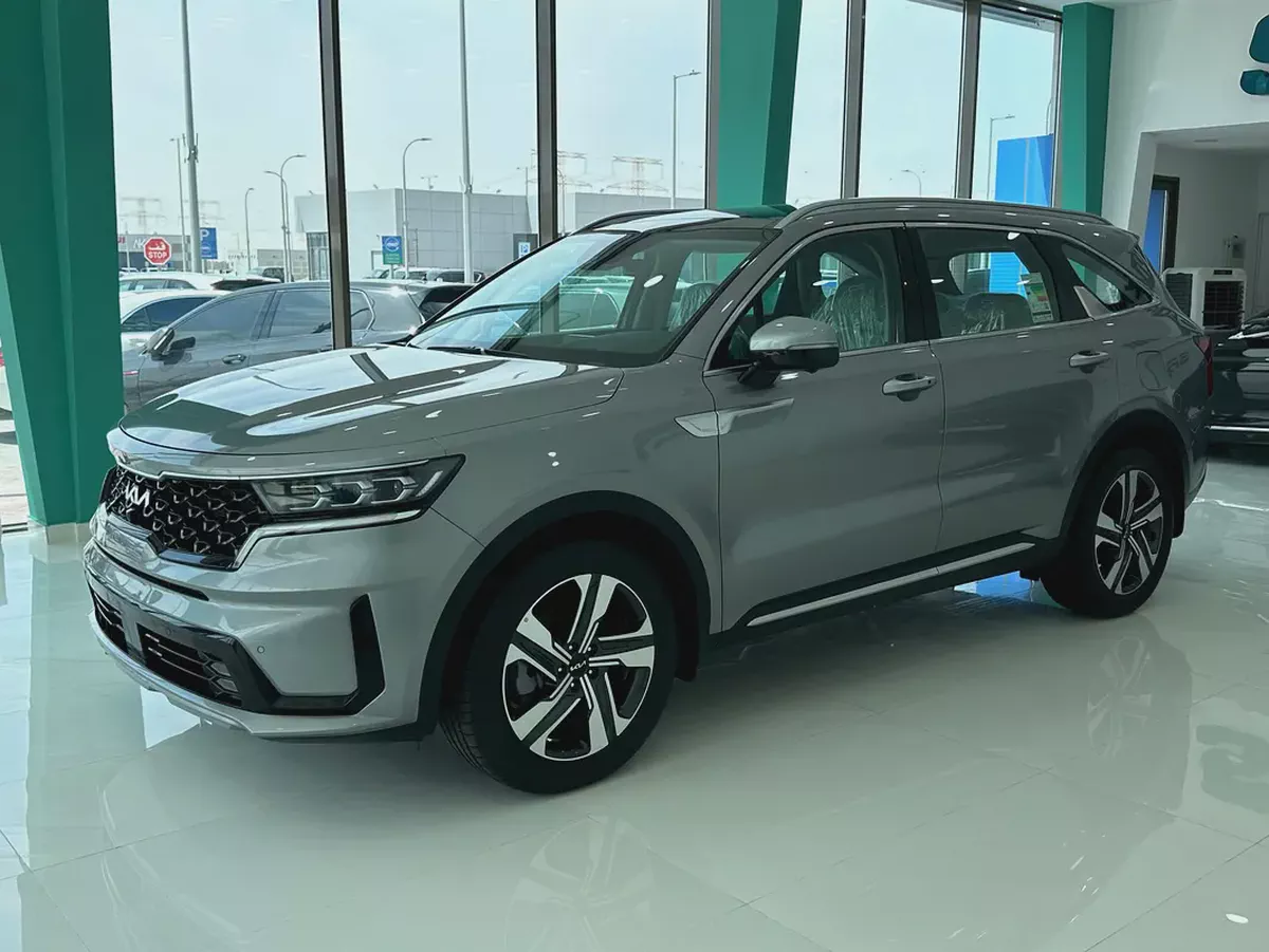 Kia Sorento GT-Line 2023, GCC Specs, Excellent Condition-3-3