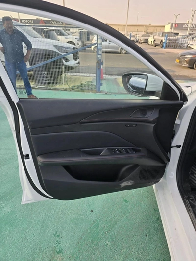  MG5 1.5L LUXURY VERSION-5