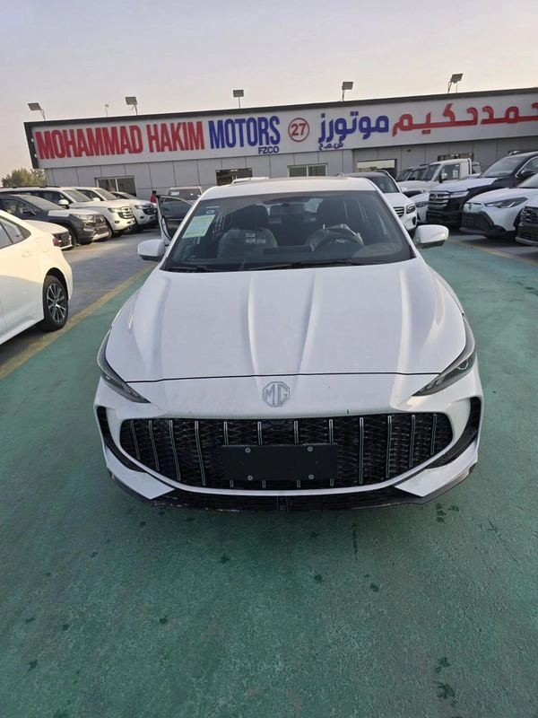  MG5 1.5L LUXURY VERSION