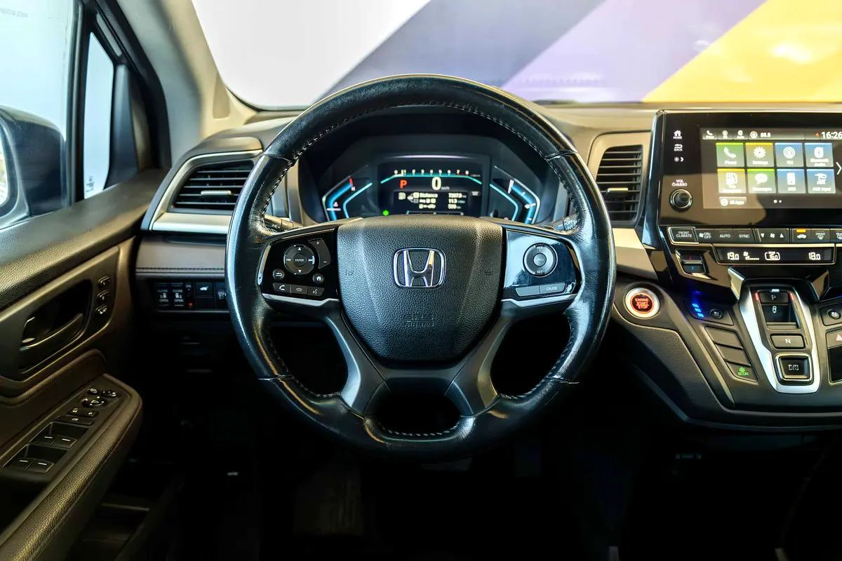 Honda Odyssey Touring Elite-13-13
