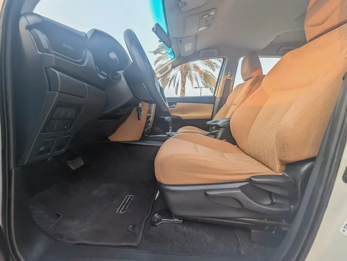 Toyota Fortuner 2023 EXR GCC Specs Interior and Exterior Excellent Condition-11-11