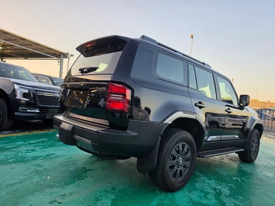 TOYOTA LAND CRUISER PRADO LUXURY 2.4L PETROL 2026-4