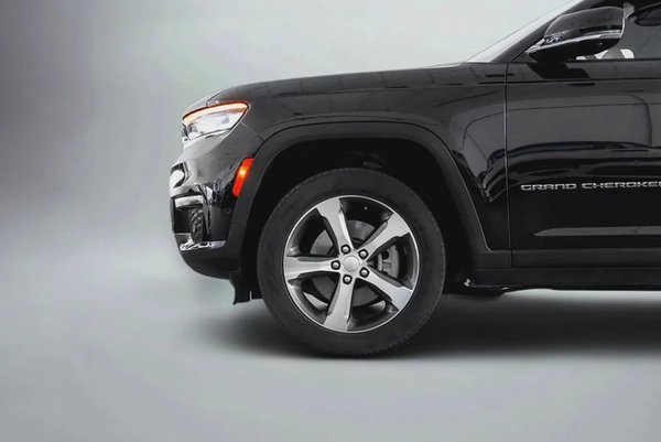 3,049 AED / 60 months | 0% DP | 2023 Jeep Grand Cherokee Limited Plus / Jeep Warranty