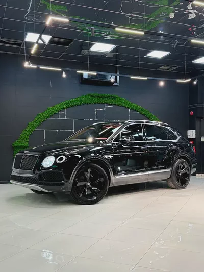 Bentley Bentayga Gcc V8 All Services History Agency-0